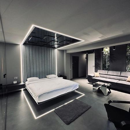The Hatz By Rh Living Bukareszt Zewnętrze zdjęcie